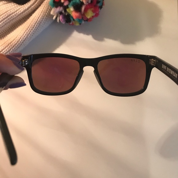Diff Riley Sunnies ☀️ - Picture 7 of 7